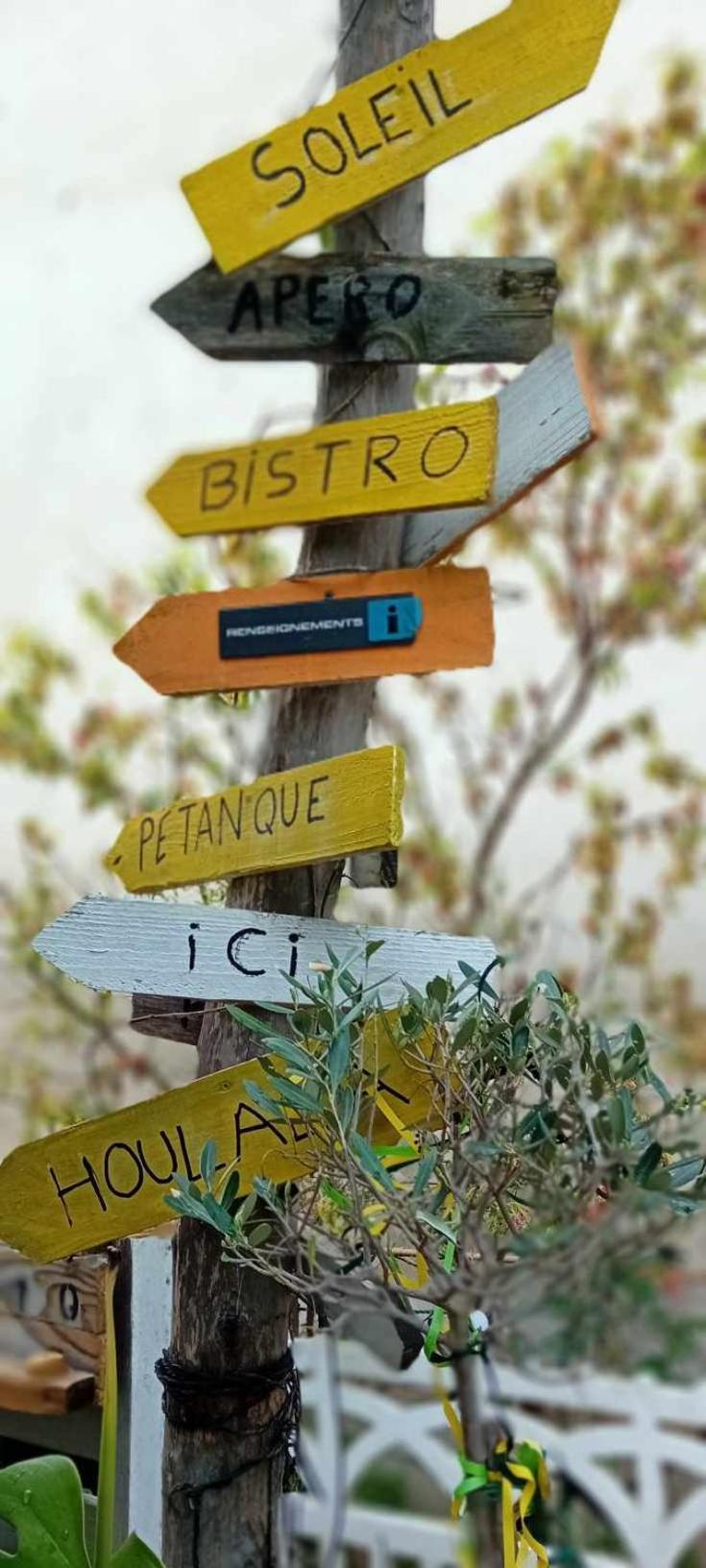 Houlala - Relais D'Etape - Chambres D'Hotes Pont-Eveque ภายนอก รูปภาพ